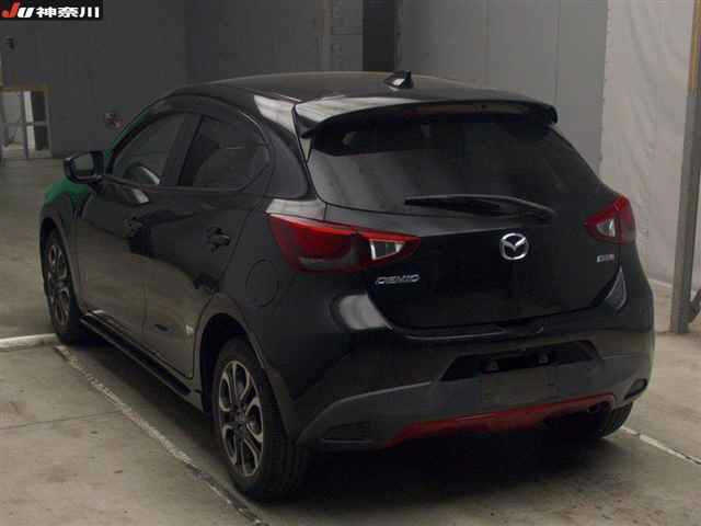 MAZDA DEMIO 2015