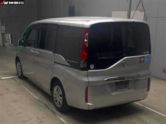HONDA STEP WAGON 2017