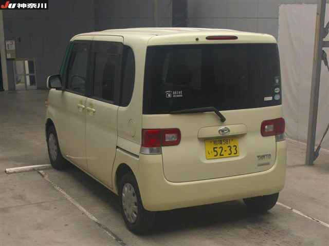 DAIHATSU TANTO 2009