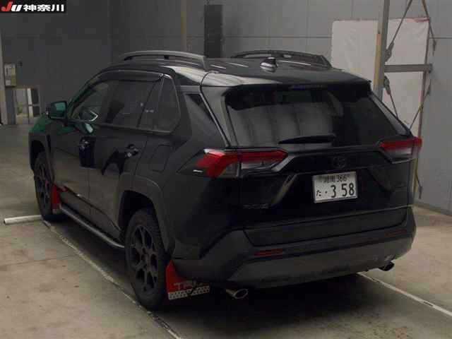 TOYOTA RAV4 2021