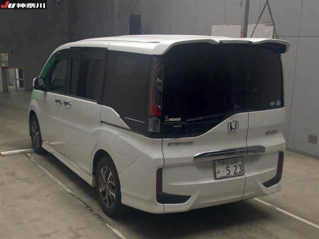 HONDA STEP WAGON 2015