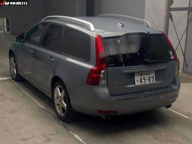 VOLVO V50 2009