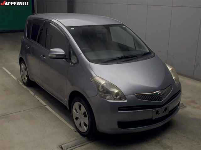 TOYOTA RACTIS 2010