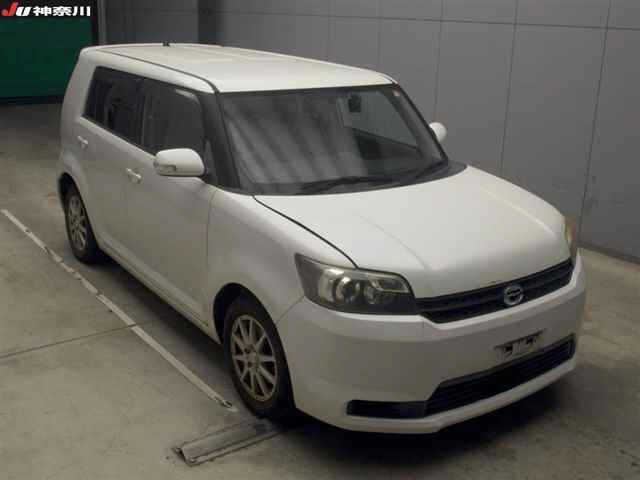 TOYOTA COROLLA RUMION 2010