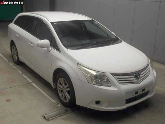 TOYOTA AVENSIS WAGON 2012