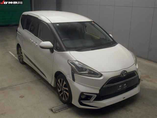 TOYOTA SIENTA 2016