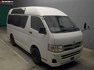 TOYOTA HIACE VAN 2011