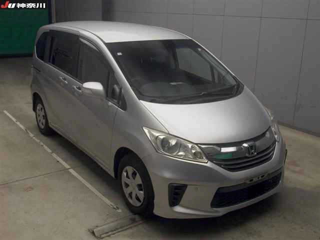 HONDA FREED 2014