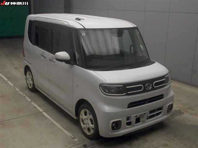 DAIHATSU TANTO 2021
