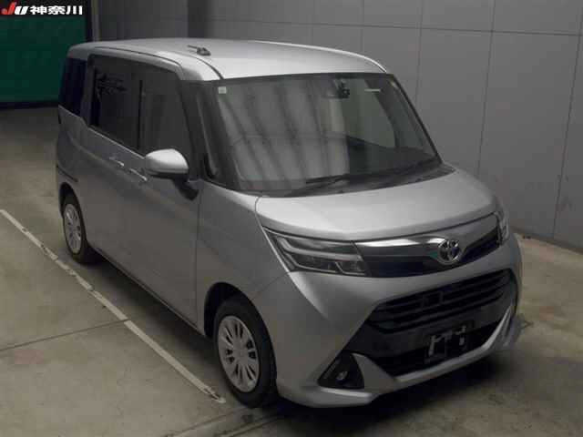 TOYOTA TANK 2017