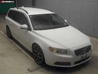 VOLVO V70 2010