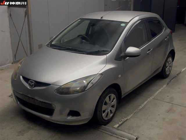 MAZDA DEMIO 2010