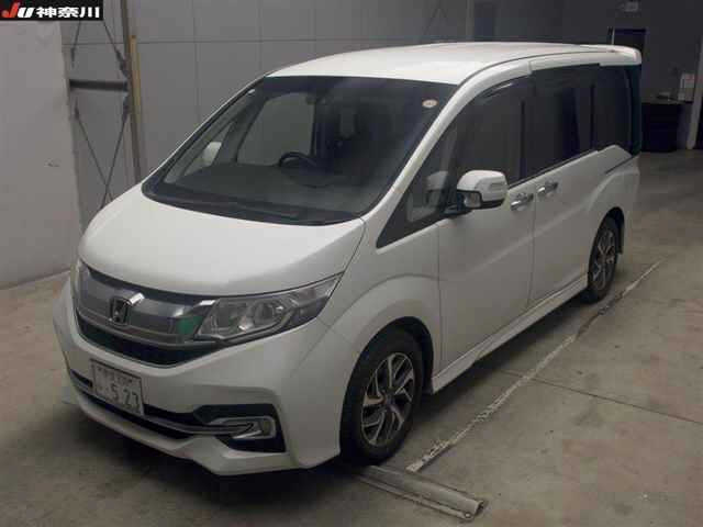 HONDA STEP WAGON 2015