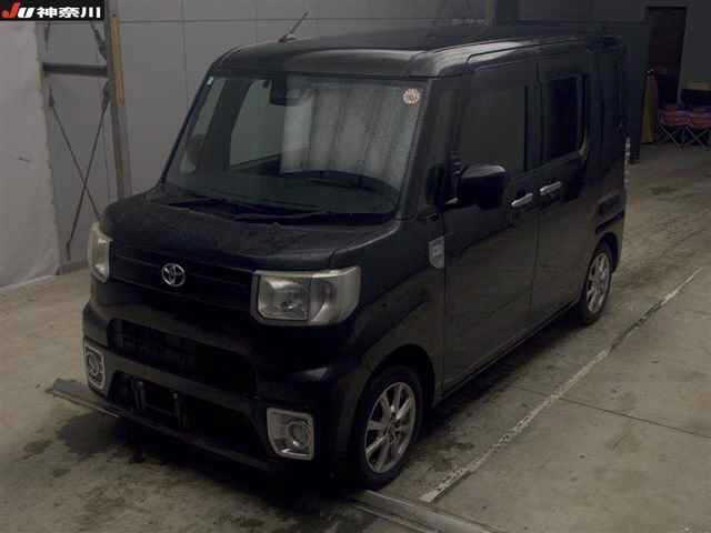 TOYOTA PIXIS MEGA 2018