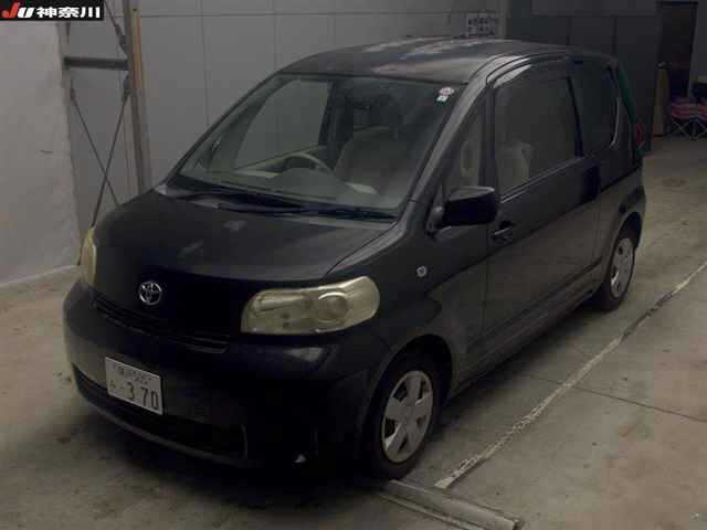 TOYOTA PORTE 2009