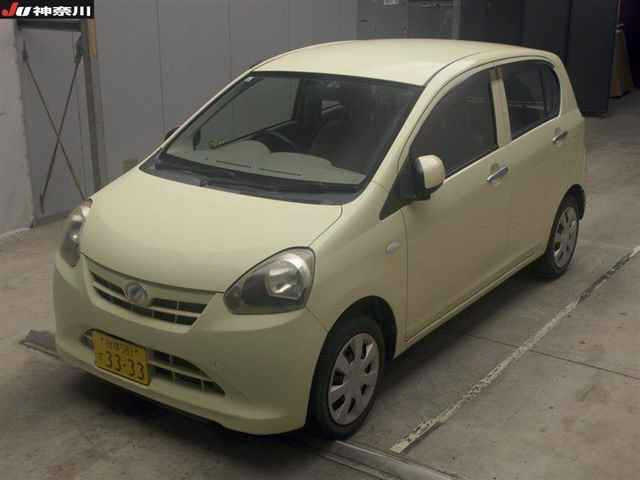 DAIHATSU MIRA E S 2013