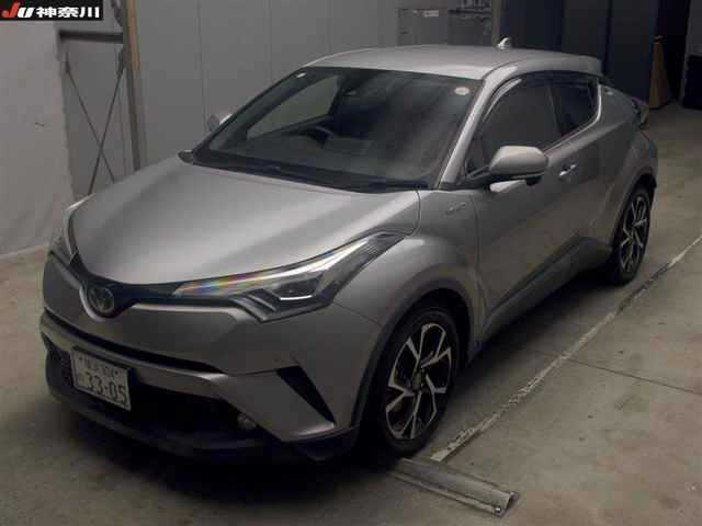 TOYOTA C-HR 2017