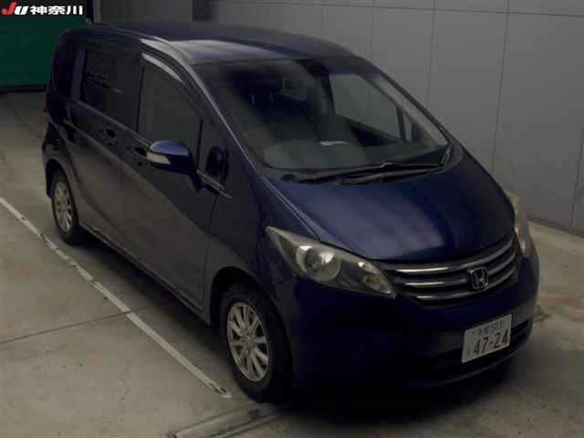 HONDA FREED 2011