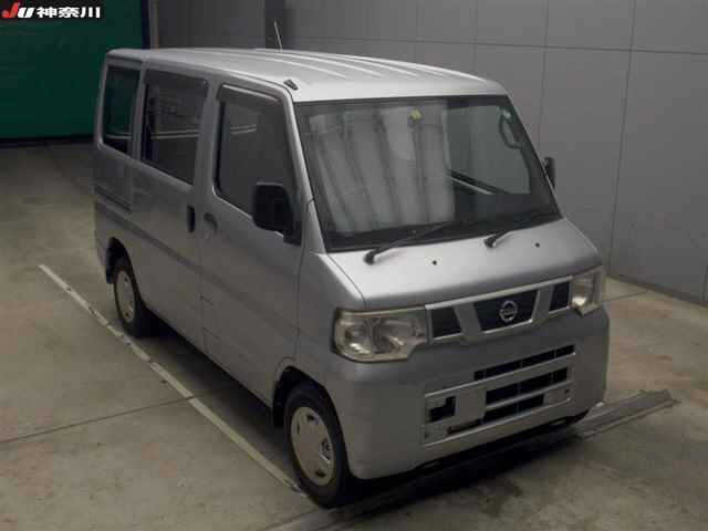 NISSAN CLIPPER VAN 2013
