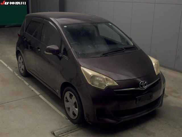 TOYOTA RACTIS 2011