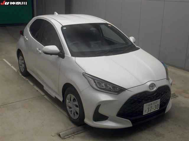 TOYOTA YARIS 2025