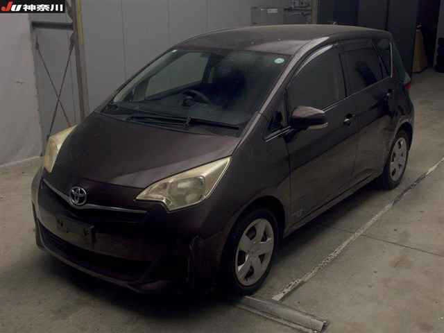 TOYOTA RACTIS 2011