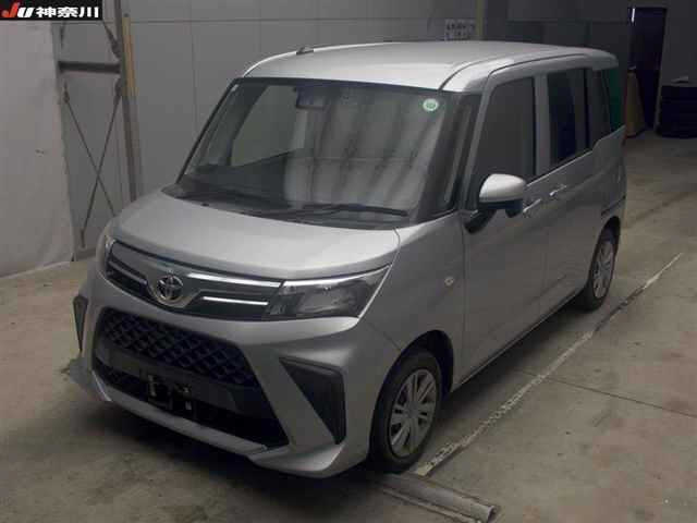 TOYOTA ROOMY 2022