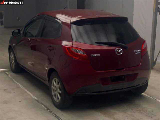 MAZDA DEMIO 2011