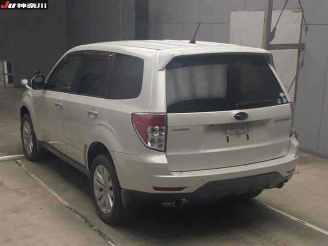 SUBARU FORESTER 2010