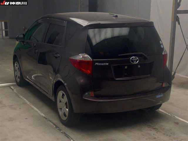 TOYOTA RACTIS 2011