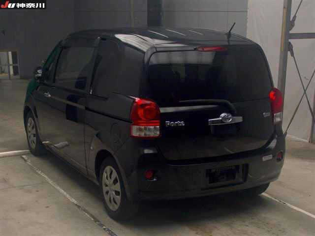 TOYOTA PORTE 2012