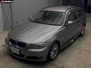 BMW 3 SERIES 2011