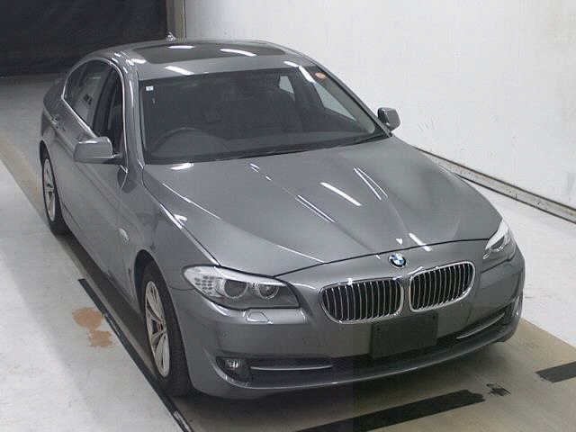 BMW 5 SERIES 2011