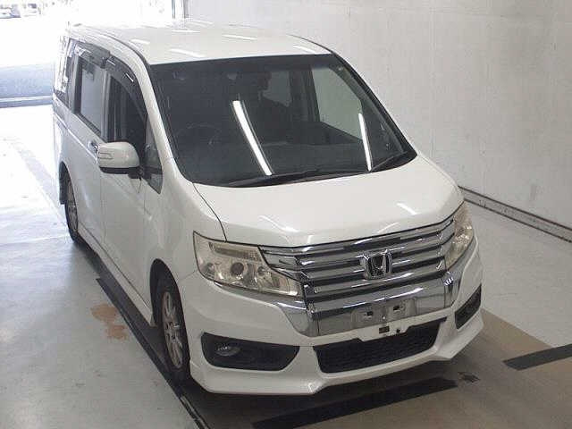 HONDA STEP WAGON 2012