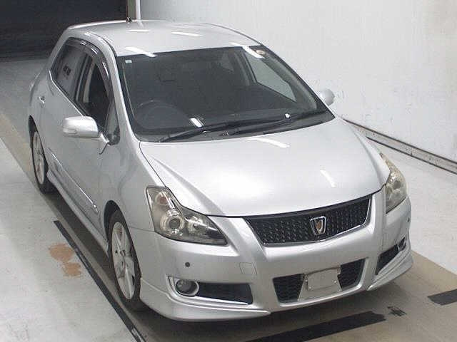 TOYOTA BLADE 2010