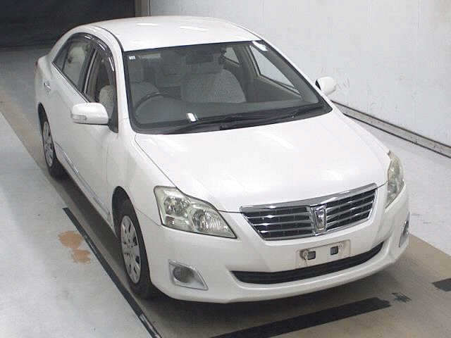 TOYOTA PREMIO 2012