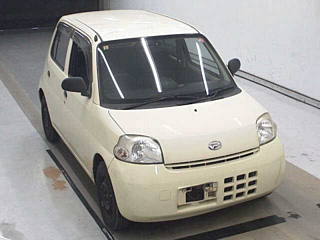 DAIHATSU ESSE 2010