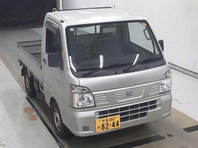 NISSAN CLIPPER TRUCK 2014