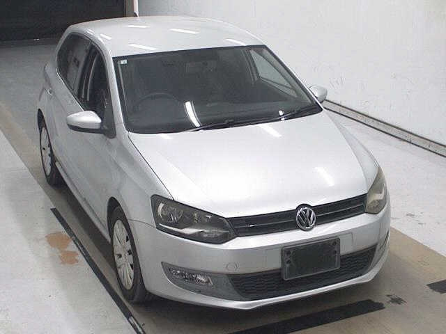 VOLKSWAGEN POLO 2010