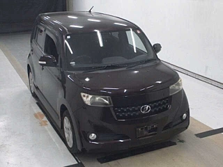 TOYOTA BB 2010