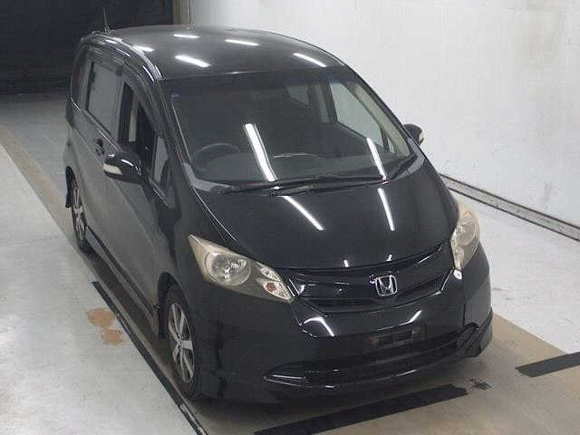 HONDA FREED 2010