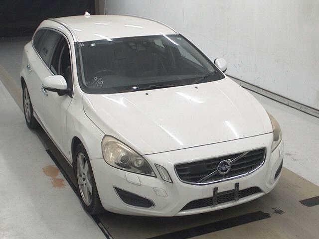 VOLVO V60 2012