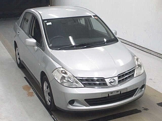 NISSAN TIIDA LATIO 2011