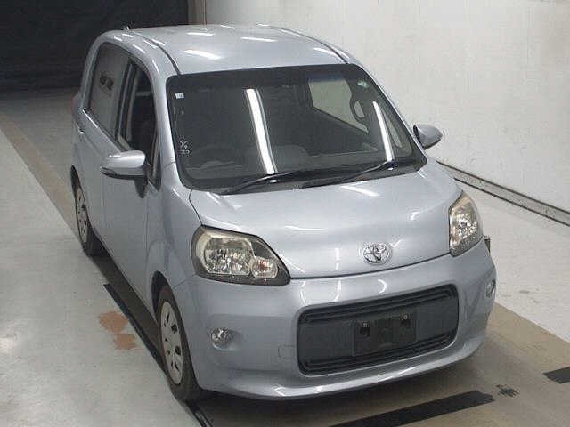 TOYOTA PORTE 2012