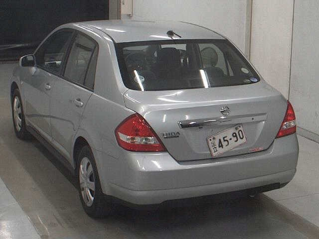 NISSAN TIIDA LATIO 2011