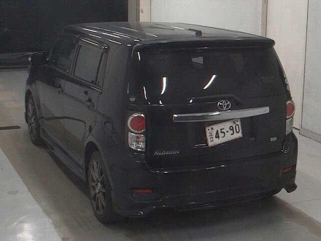 TOYOTA COROLLA RUMION 2010