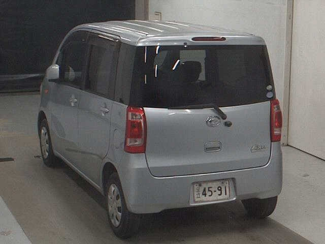 DAIHATSU TANTO EXE 2010