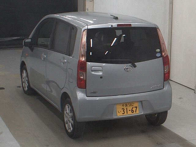 DAIHATSU MOVE 2011