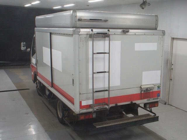 MITSUBISHI CANTER 2012