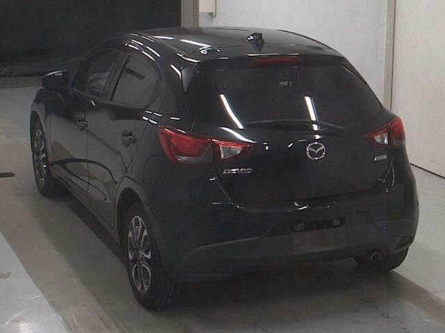 MAZDA DEMIO 2017